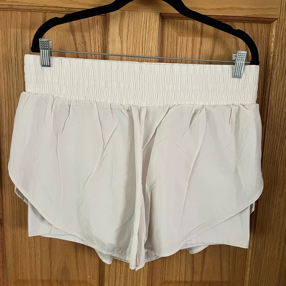 All in Motion Cream Elastic Shorts